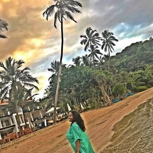 Meet your Posher, Eboney